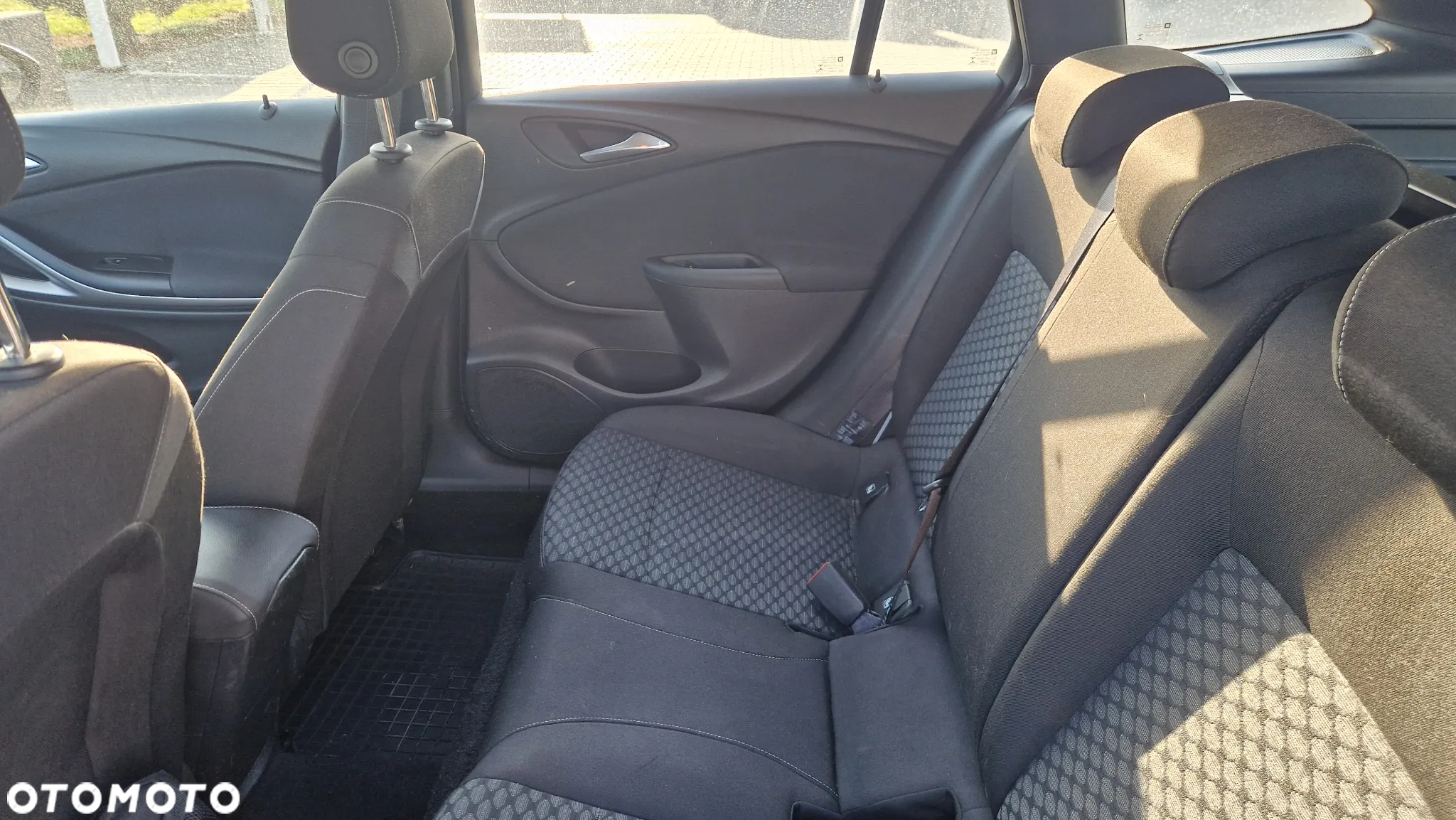 Opel Astra VI 1.2 T Edition S&S - 19