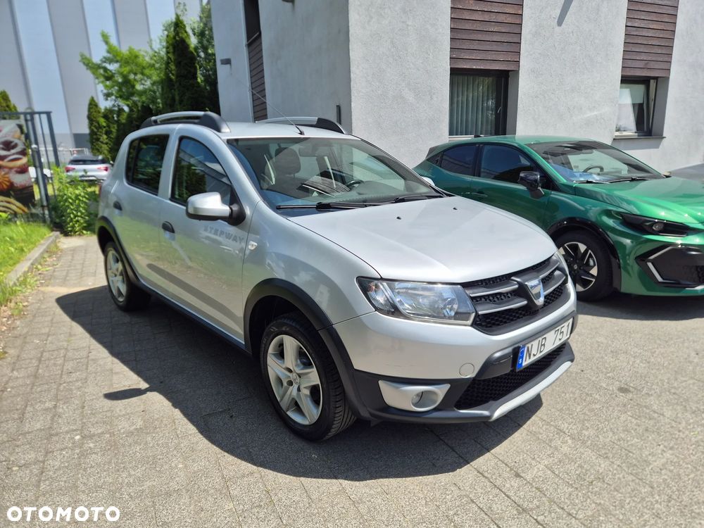 Dacia Sandero Stepway TCe 90 (S&S) Celebration - 3
