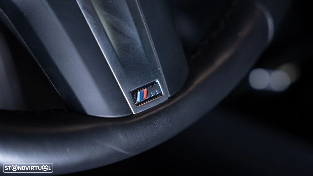 BMW 116 d Pack Desportivo M Auto - 10