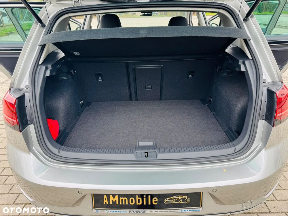Volkswagen Golf - 18