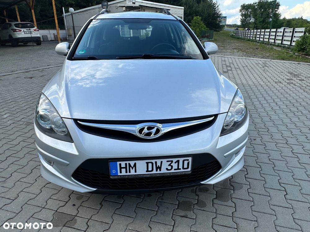 Hyundai i30 1.4 Base + - 26