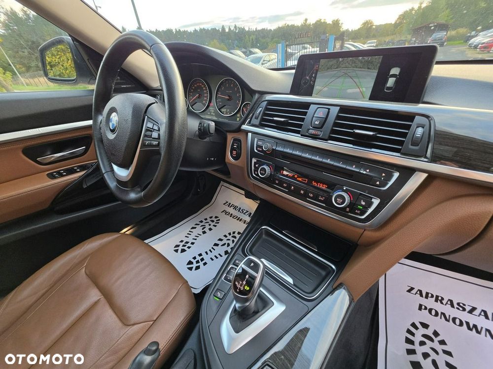 BMW Seria 3 328i xDrive - 24
