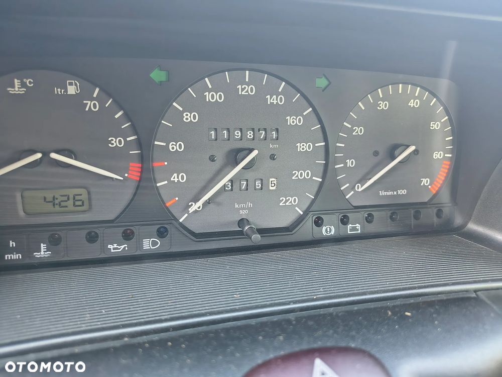 Volkswagen Passat 1.8 CL - 13