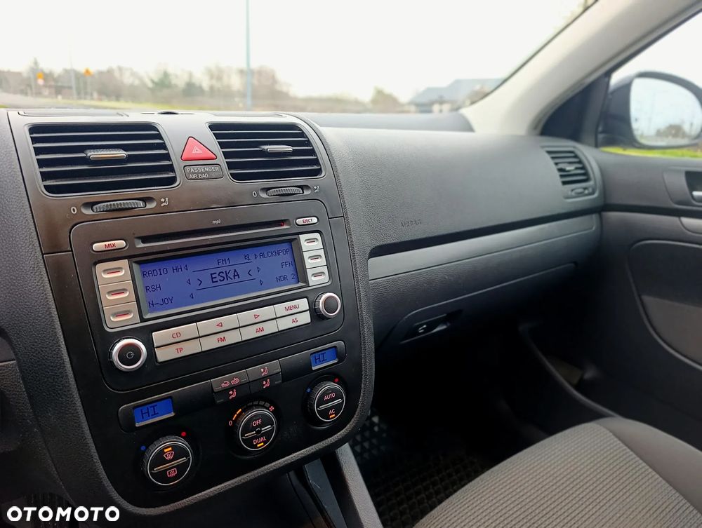 Volkswagen Golf 1.9 TDI DPF Trendline - 20