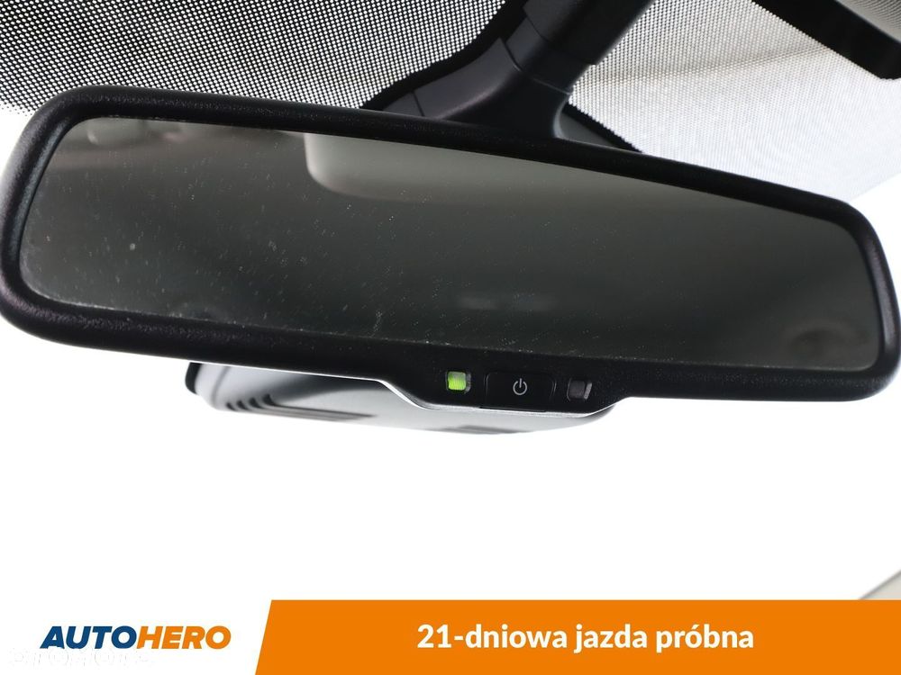 Nissan Qashqai 1.2 DIG-T N-Connecta - 33