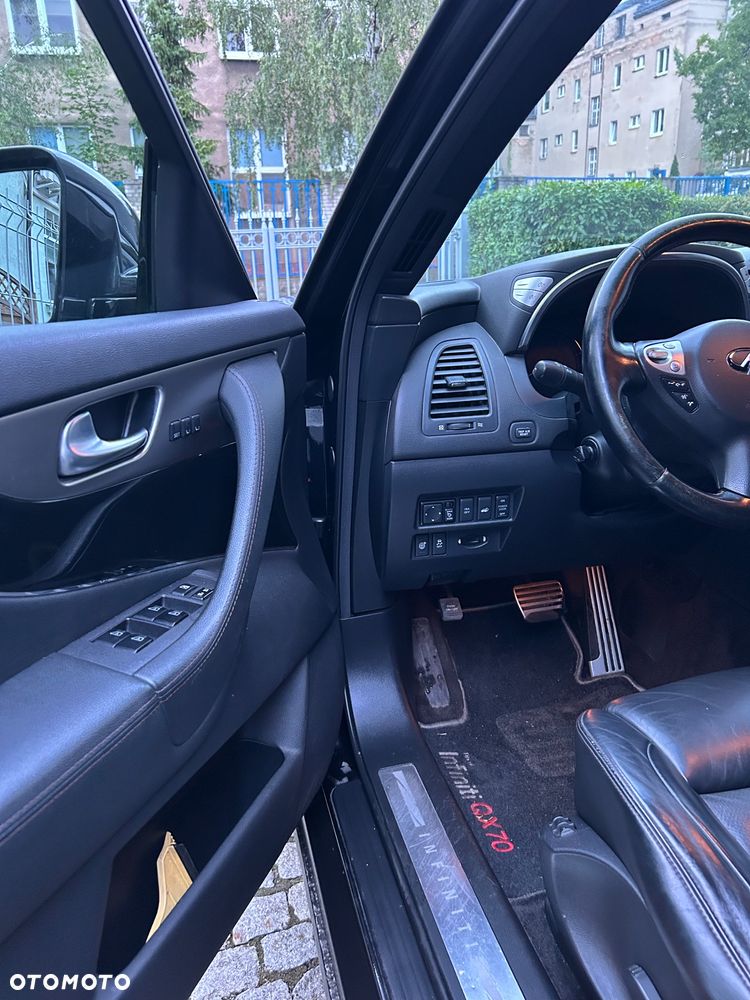 Infiniti QX70 3.0d S Premium - 12