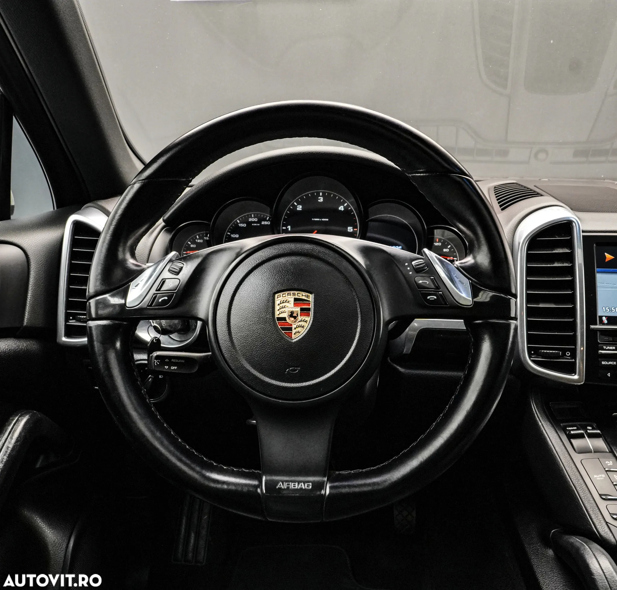 Porsche Cayenne 3.0 L V6 - 16