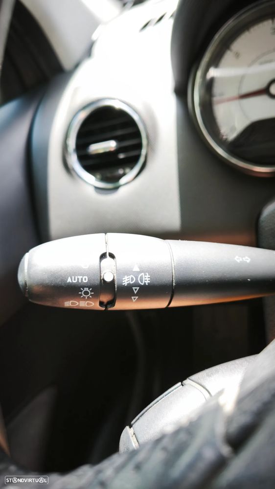 Peugeot 308 1.6 HDi Sport CVM6 - 29