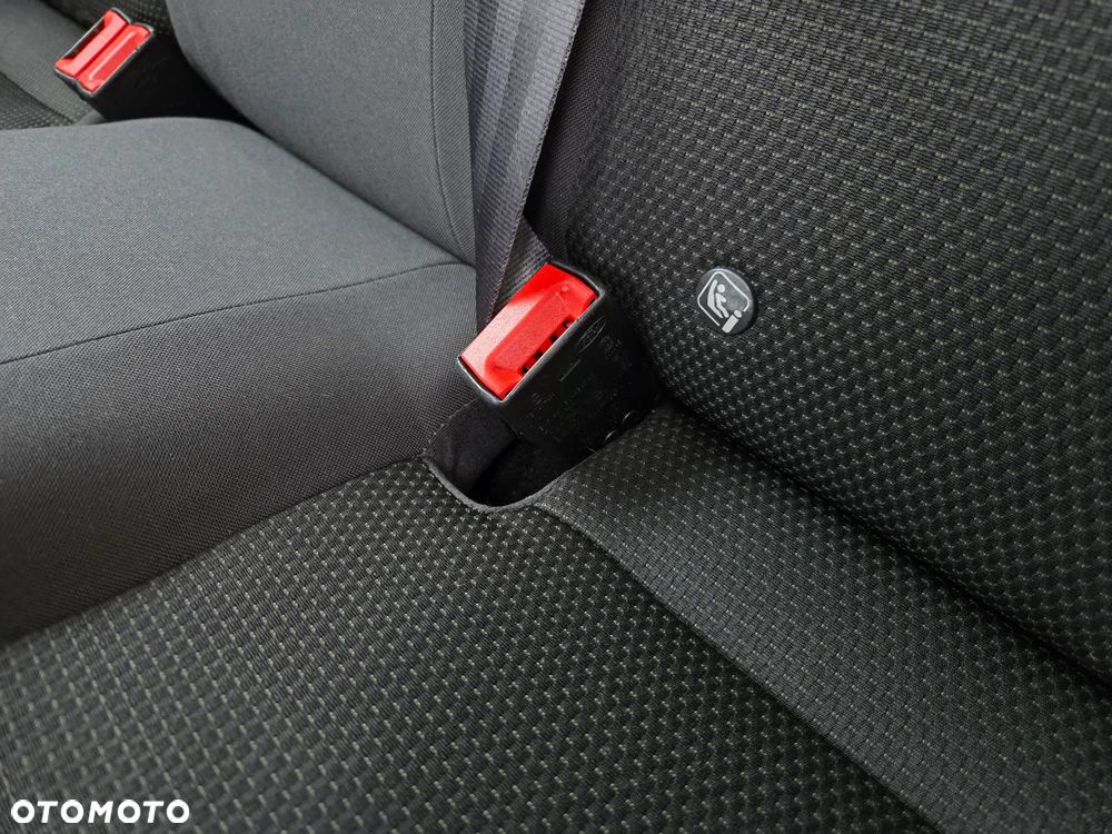 Ford Focus 1.6 Titanium - 21