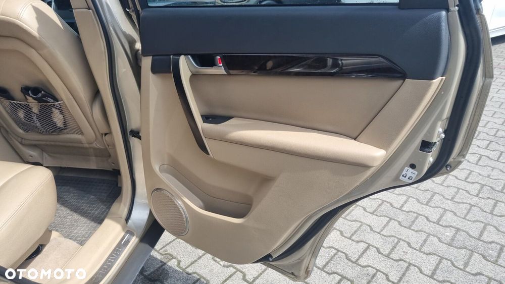 Chevrolet Captiva - 19