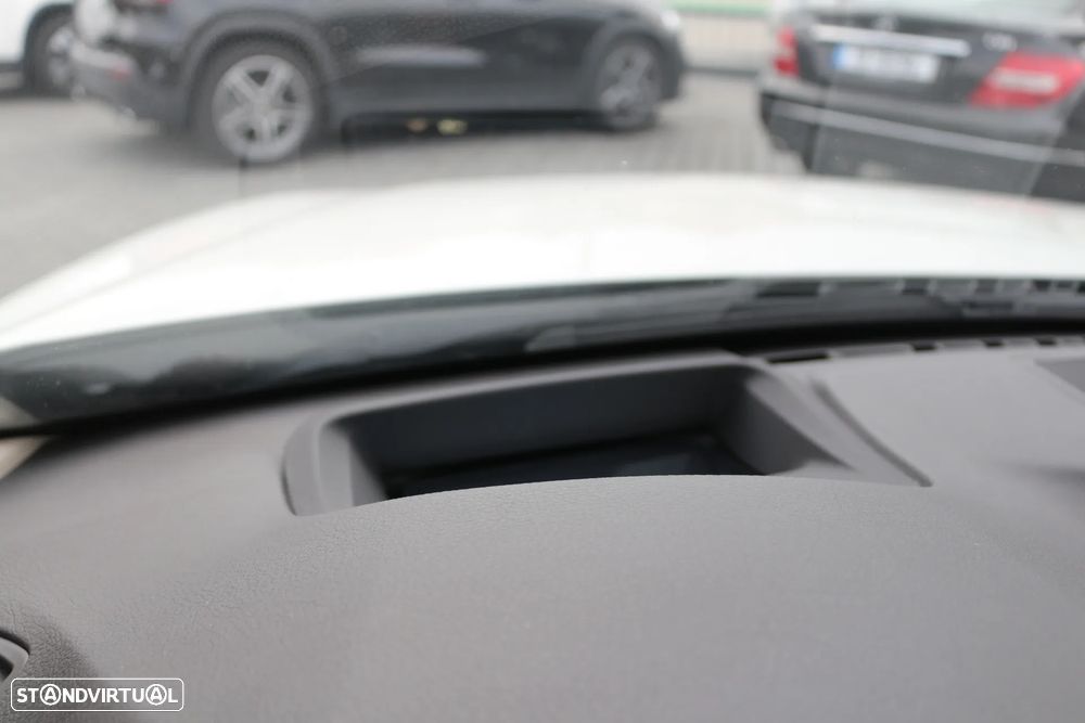 BMW 320 d Touring Line Sport Auto - 25