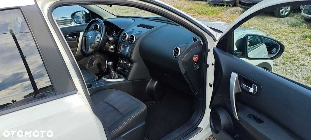 Nissan Qashqai - 10
