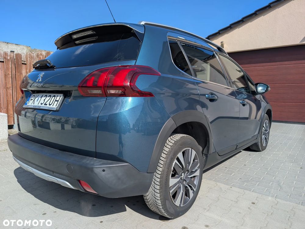 Peugeot 2008 1.2 Pure Tech Allure S&S EAT6 - 13