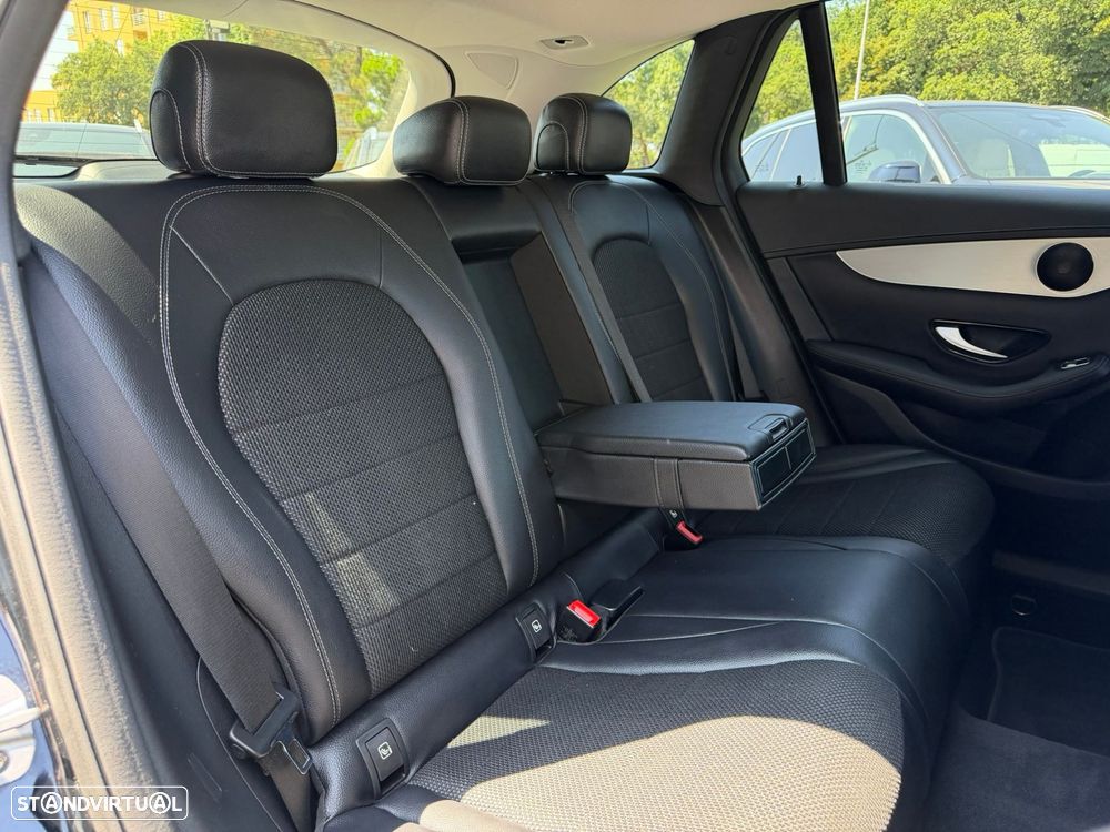 Mercedes-Benz GLC 300 de 4Matic - 23