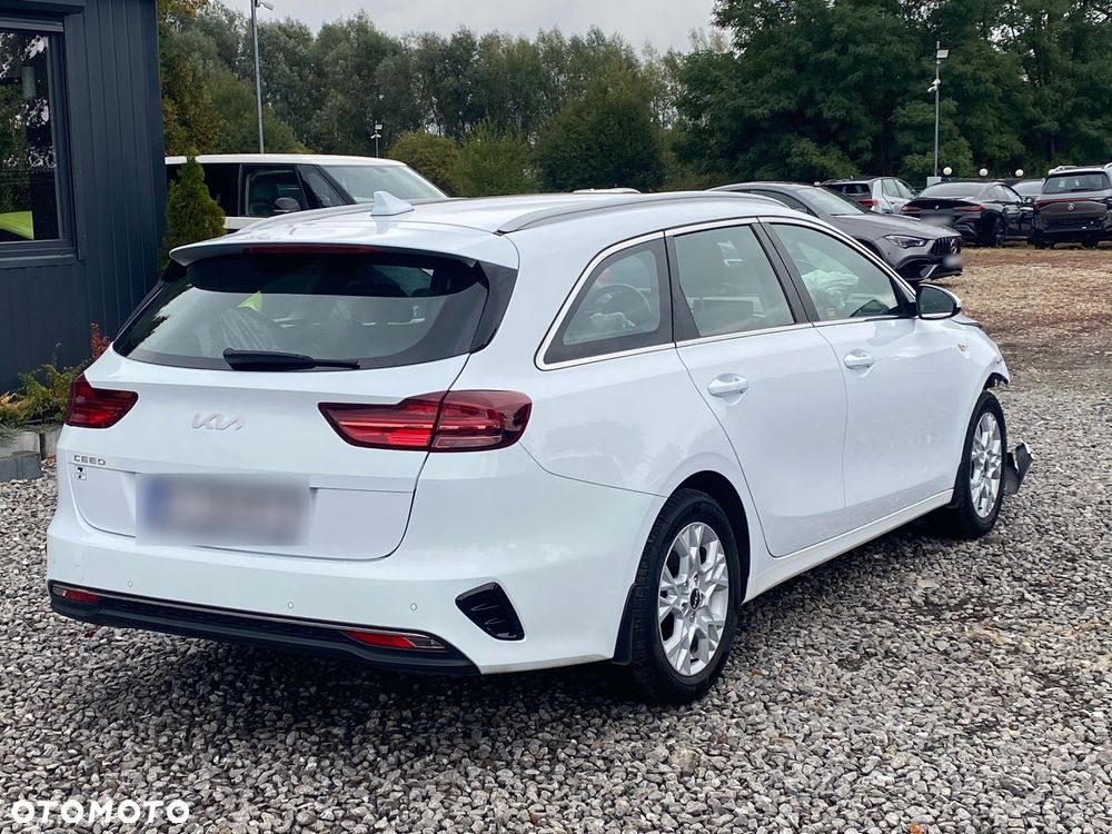 Kia Ceed 1.5 T-GDI M - 12