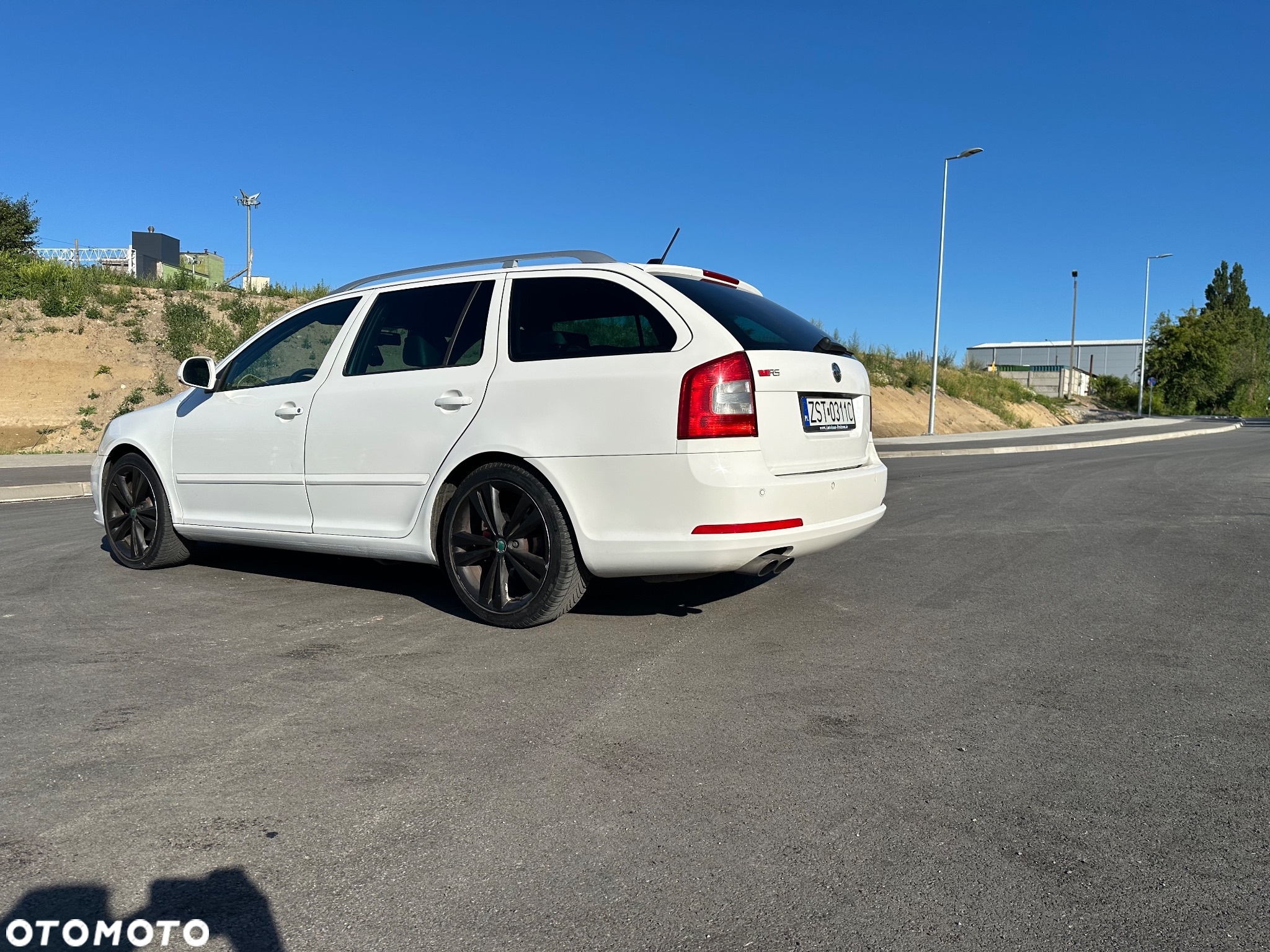 Skoda Octavia 2.0 TDI CR DPF DSG RS - 19