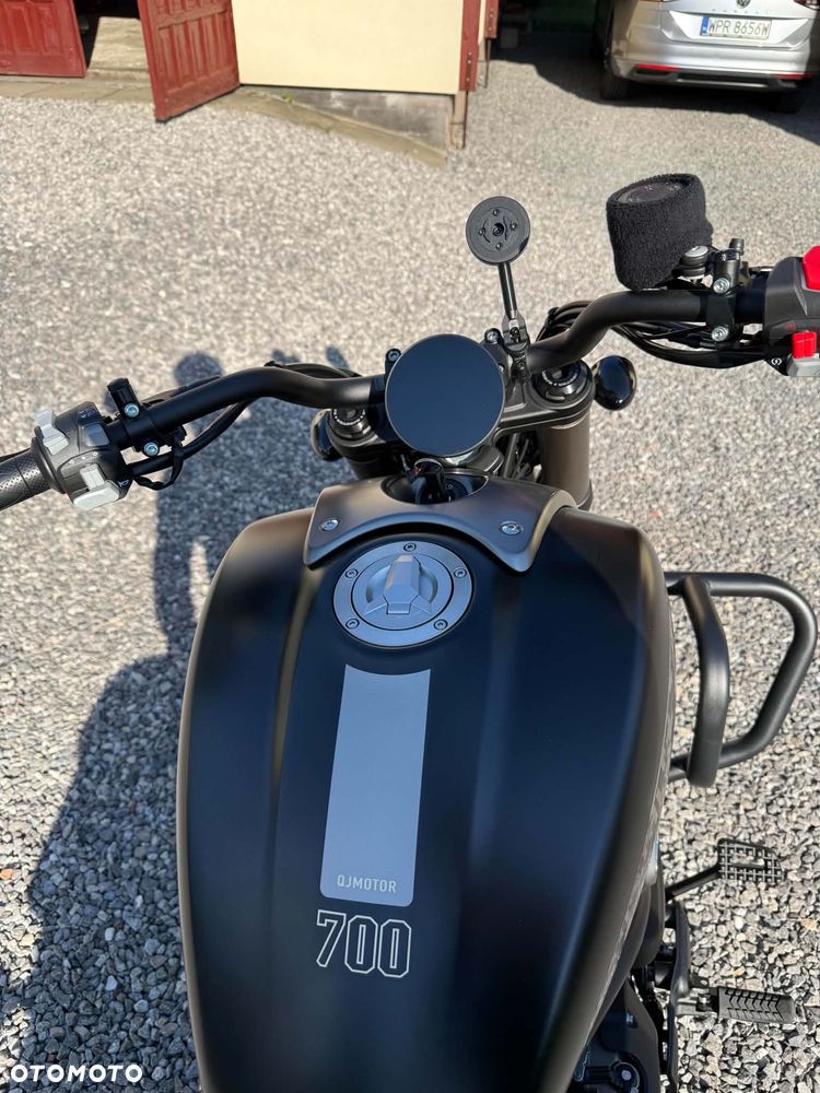 QJMOTOR SRV 700 - 14