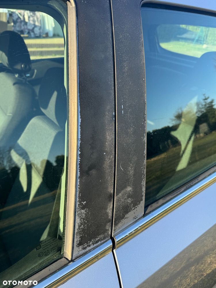 Opel Astra 1.4 Essentia - 26