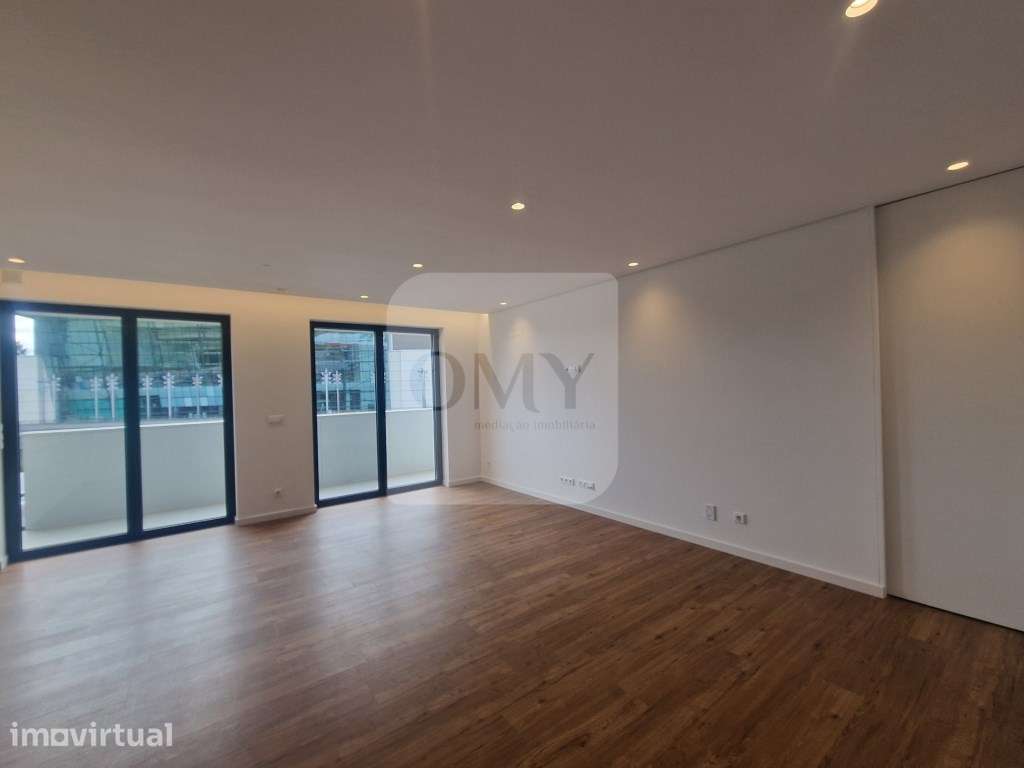 Apartamento T1 Novo Junto ao Trofa Saúde em Vila Real - Grande imagem: 4/12