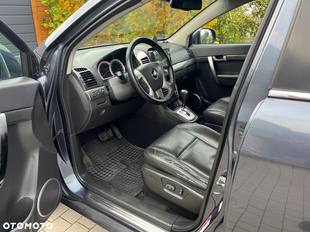 Chevrolet Captiva - 9