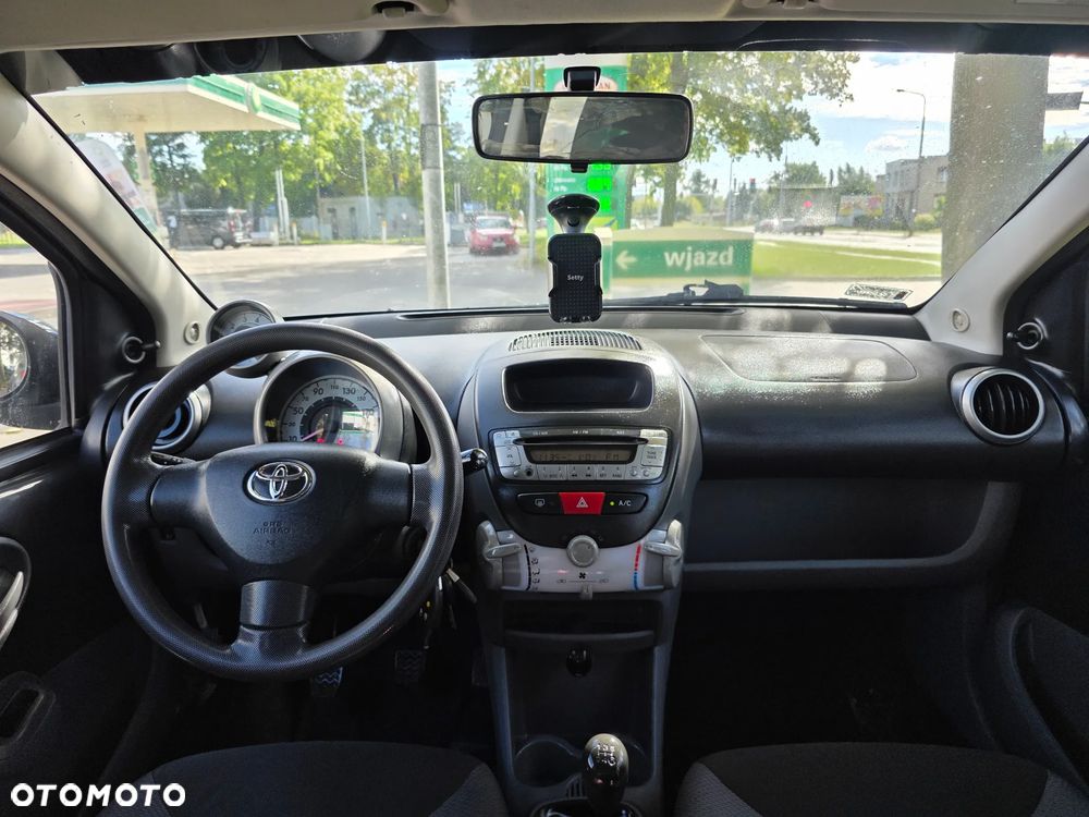 Toyota Aygo - 11