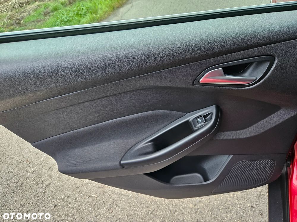 Ford Focus 2.0 TDCi Trend - 37