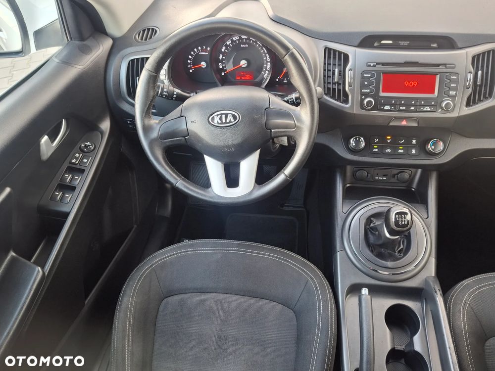 Kia Sportage 1.6 GDI 2WD Dream-Team Edition - 26