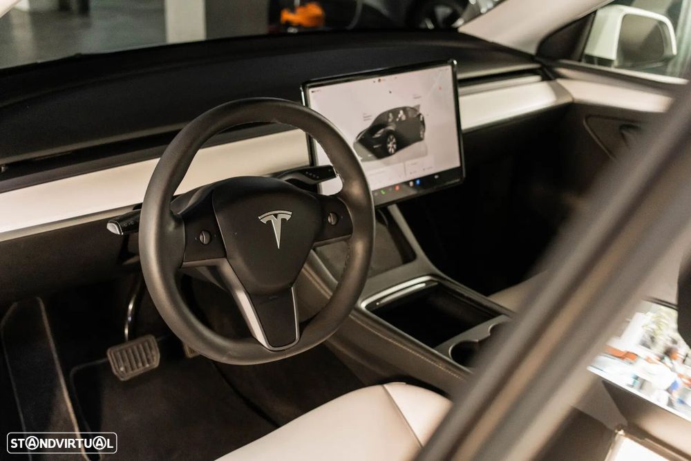 Tesla Model Y Tração Traseira - 18