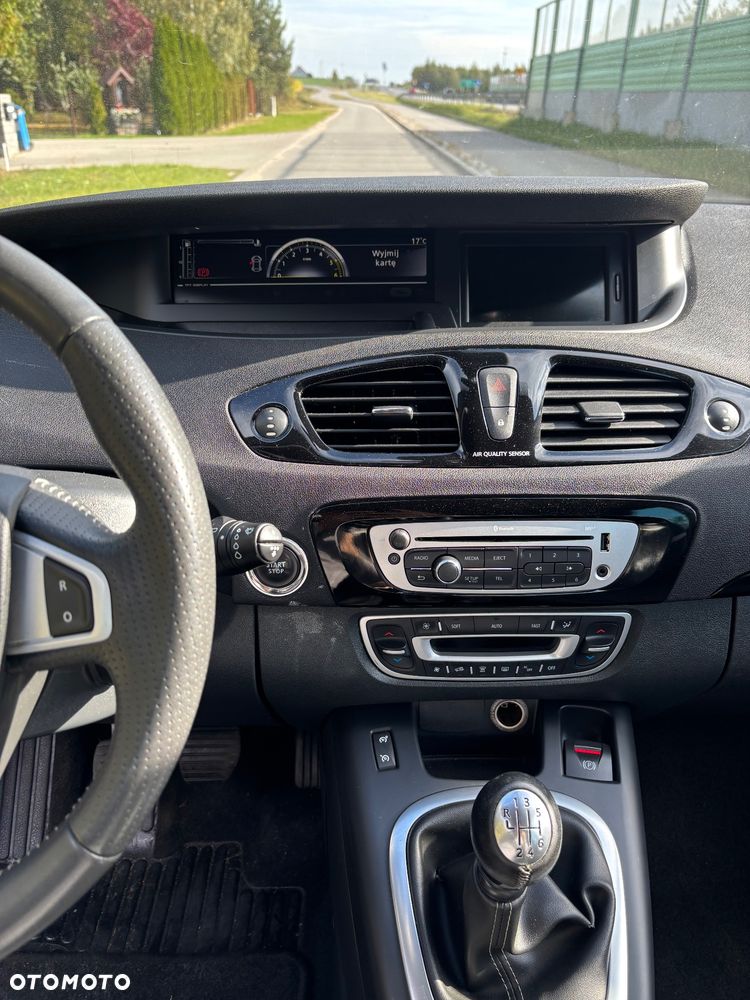 Renault Grand Scenic - 8