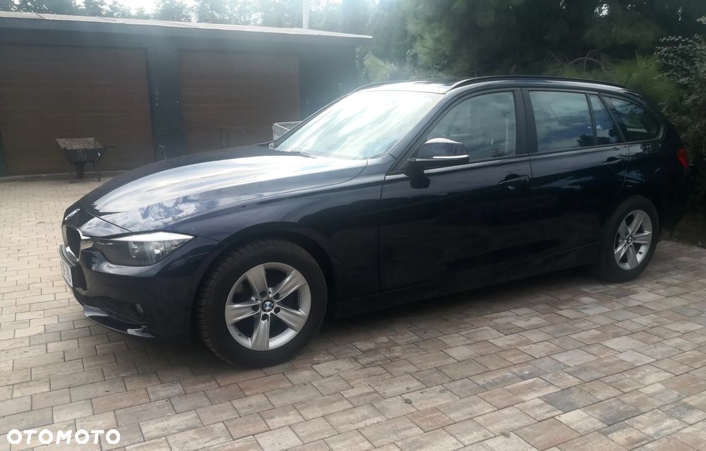 BMW Seria 3 318d - 14