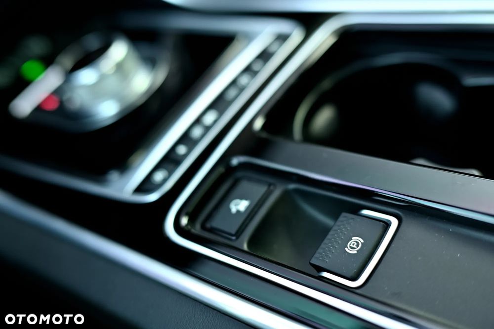 Jaguar XF 35t AWD R-Sport - 39