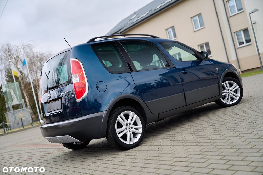 Skoda Roomster 1.6 TDI DPF Scout PLUS EDITION - 4
