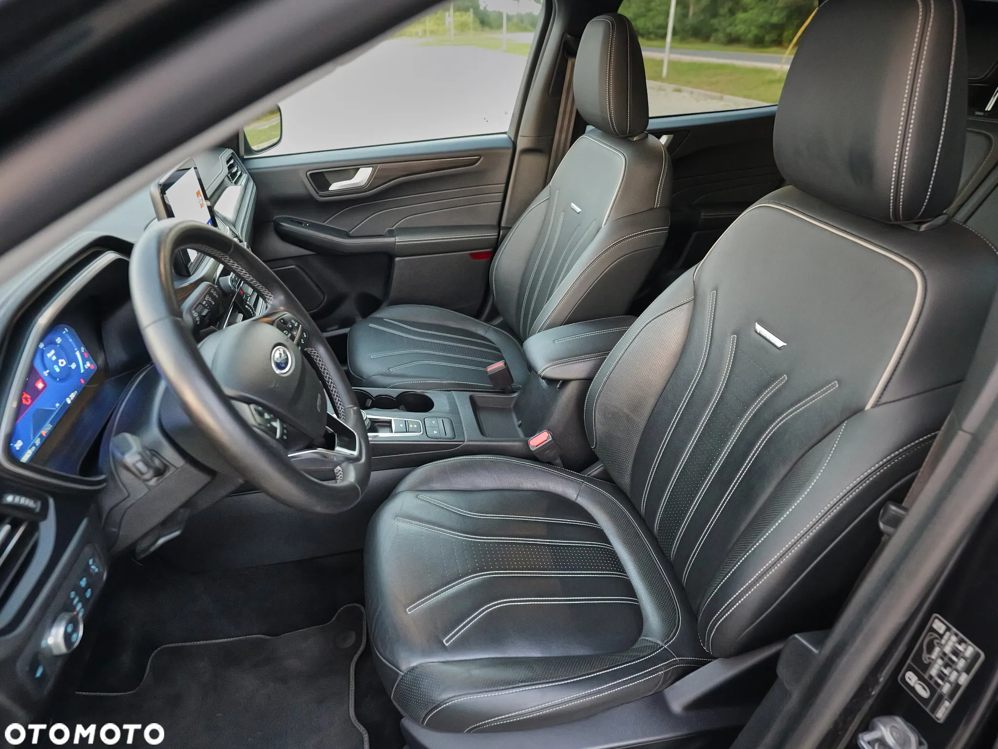 Ford Kuga 2.5 FHEV FWD Vignale - 13
