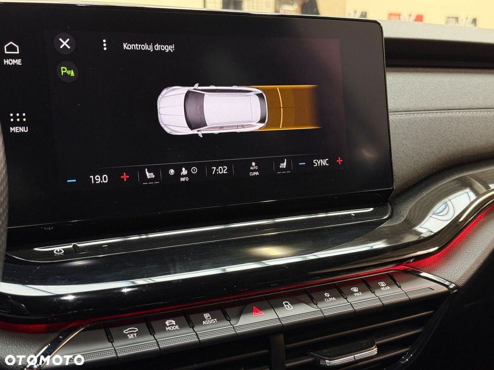 Skoda Octavia 2.0 TDI Sportline DSG - 33