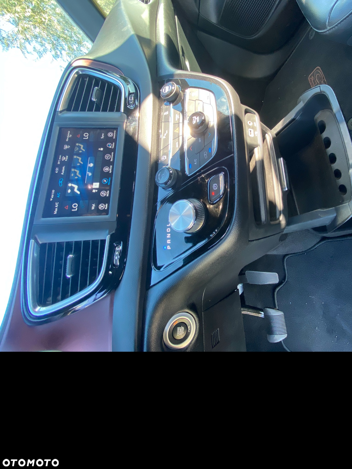 Chrysler Pacifica - 27