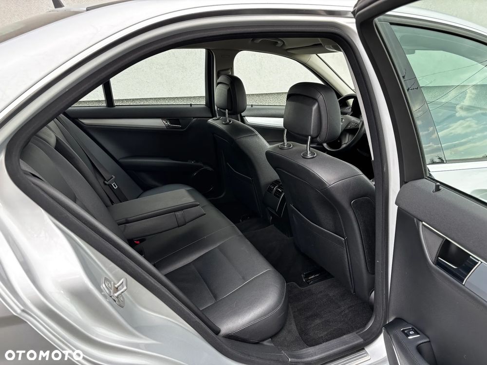 Mercedes-Benz Klasa C - 13