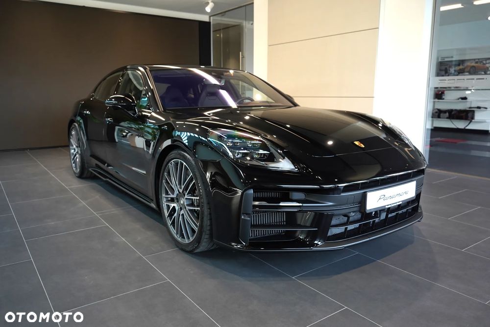 Porsche Panamera 4 E-Hybrid - 5