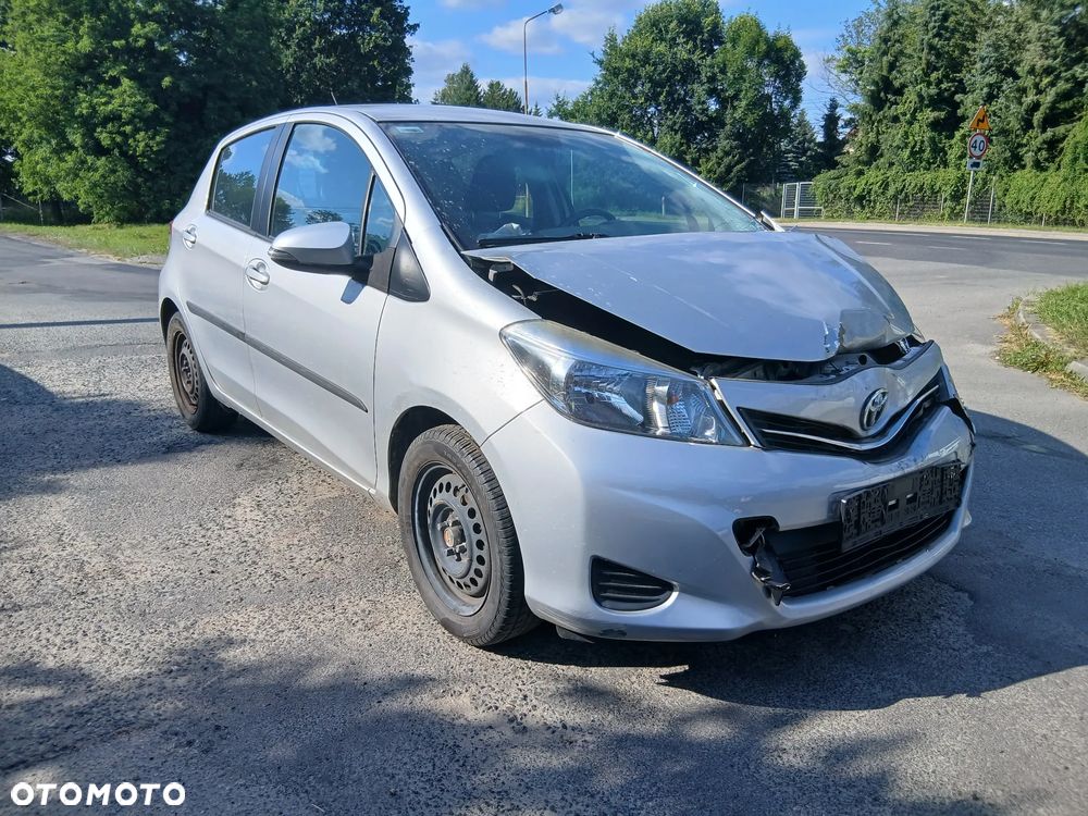 Toyota Yaris 1.0 VVT-i Y20 Club - 2