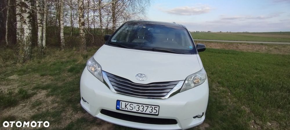 Toyota Sienna 3.5 V6 XLE AWD - 9