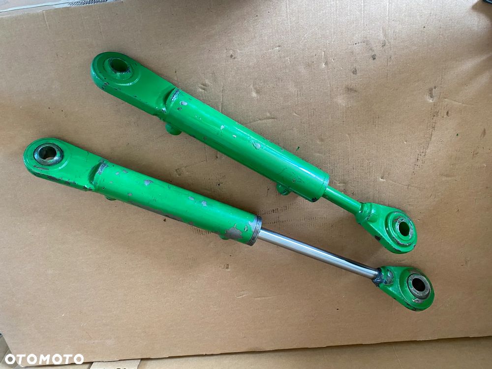 Siłownik Hydrauliczny Przetrząsacz Stoll - 11