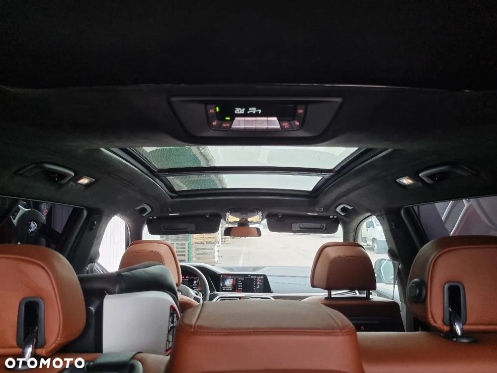 BMW X7 M50i sport - 20