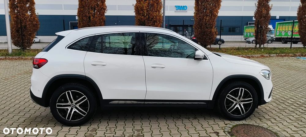 Mercedes-Benz GLA 200 Business Edition - 9