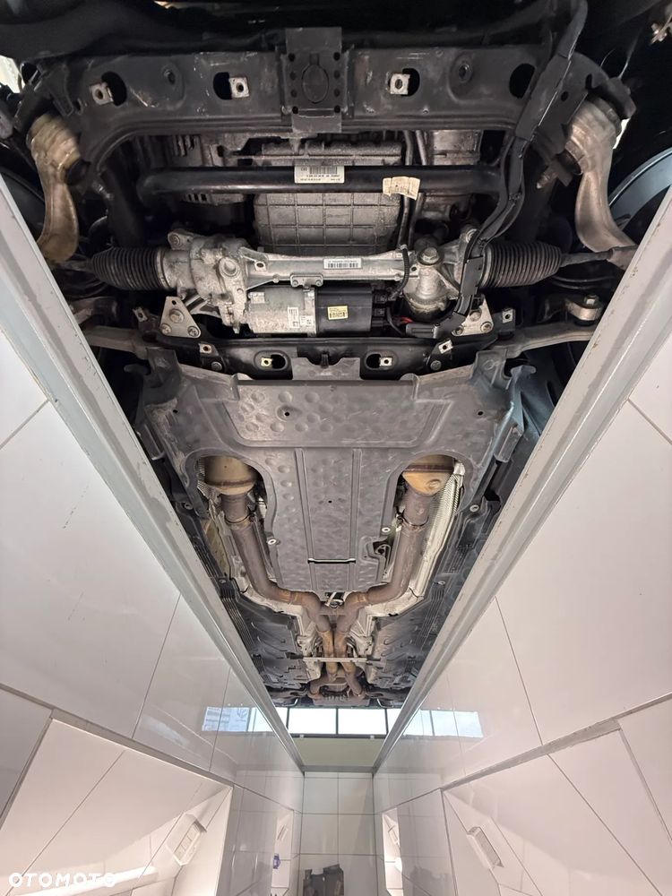 Mercedes-Benz Klasa C AMG 63 AMG Speedshift MCT 9G - 22