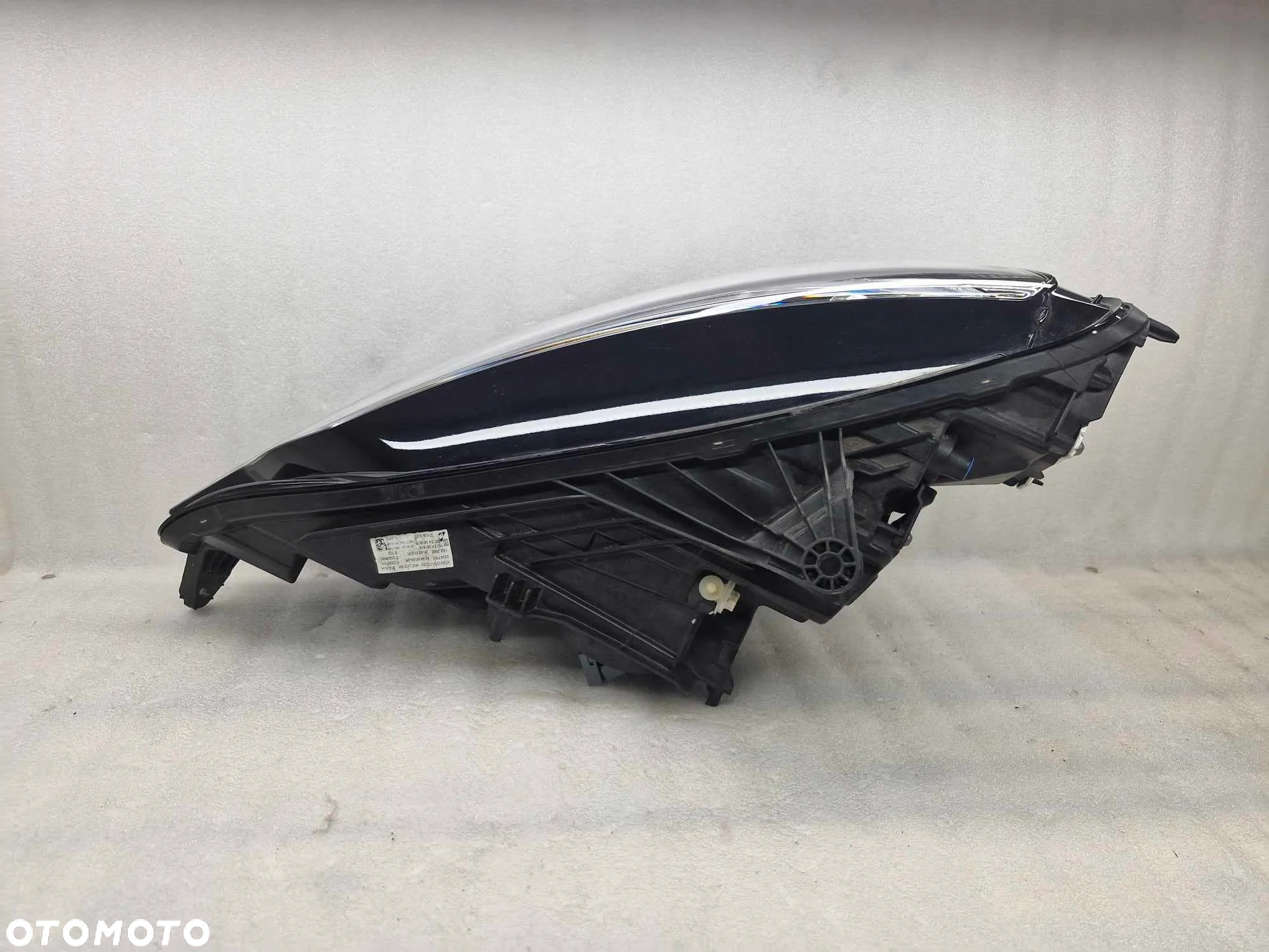 VOLVO S60 V60 FULL LED LAMPA PRAWA PRZÓD 32347005 - 6