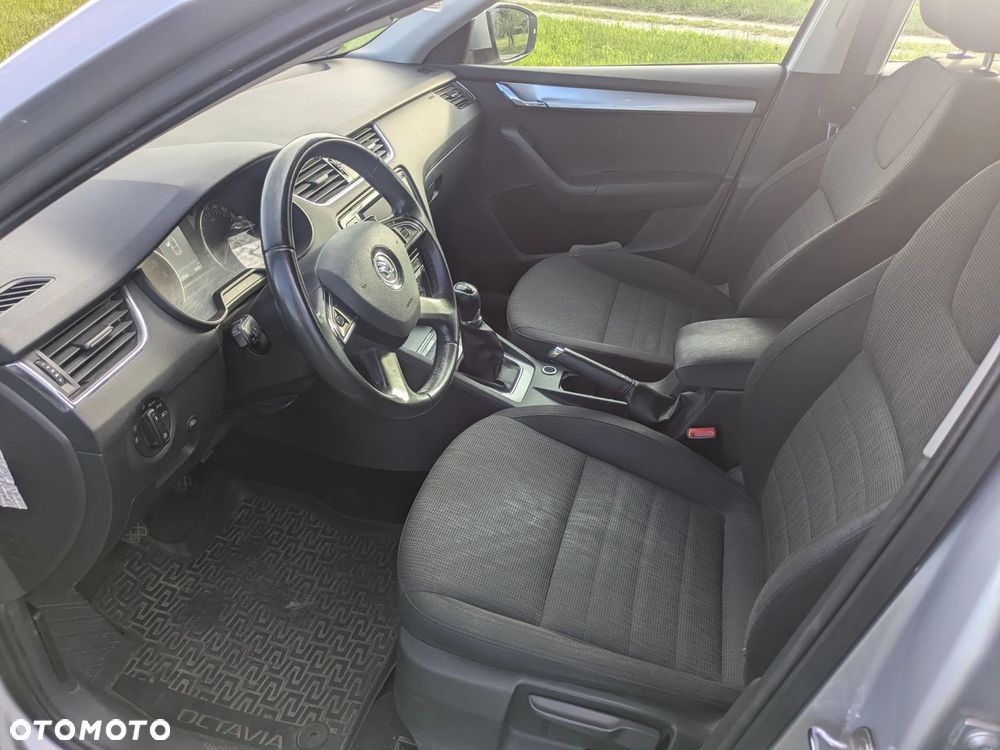 Skoda Octavia 1.6 TDI Ambition - 10