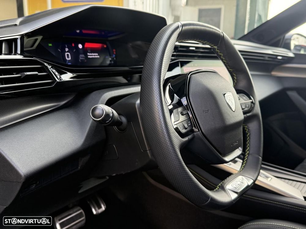 Peugeot 308 1.2 PureTech GT EAT8 - 26