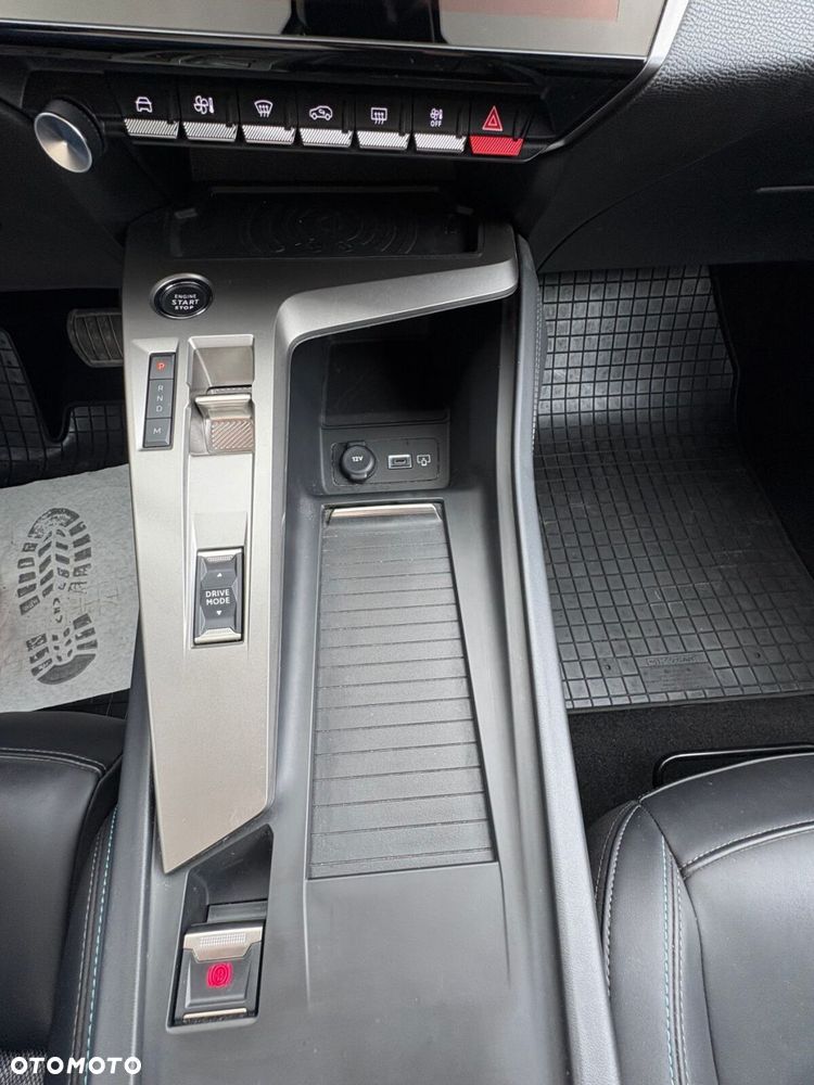 Peugeot 408 1.2 PureTech Allure S&S EAT8 - 16