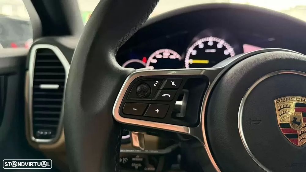 Porsche Cayenne Coupé E-Hybrid - 18