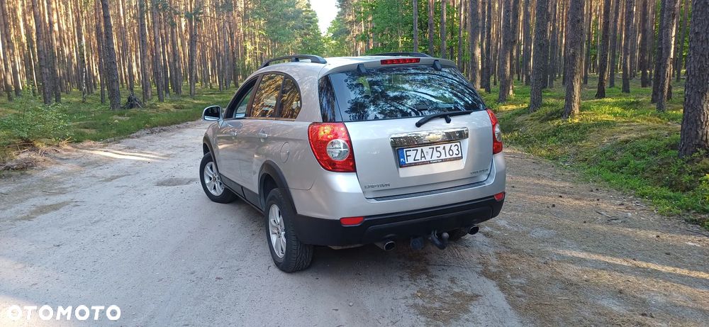 Chevrolet Captiva 2.4 LS 5os - 2