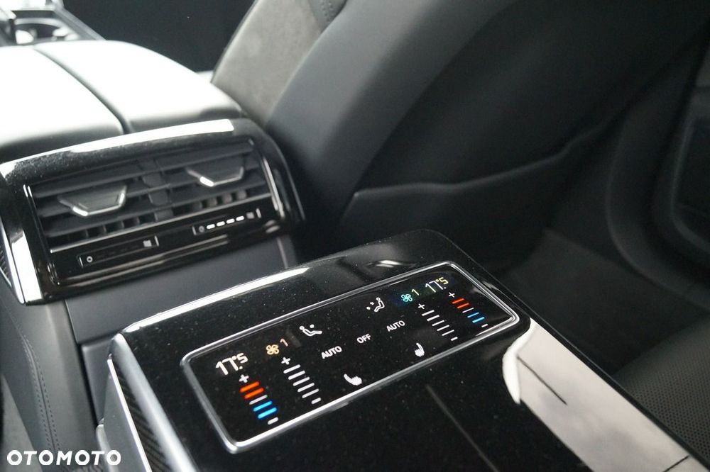 Audi S8 - 21